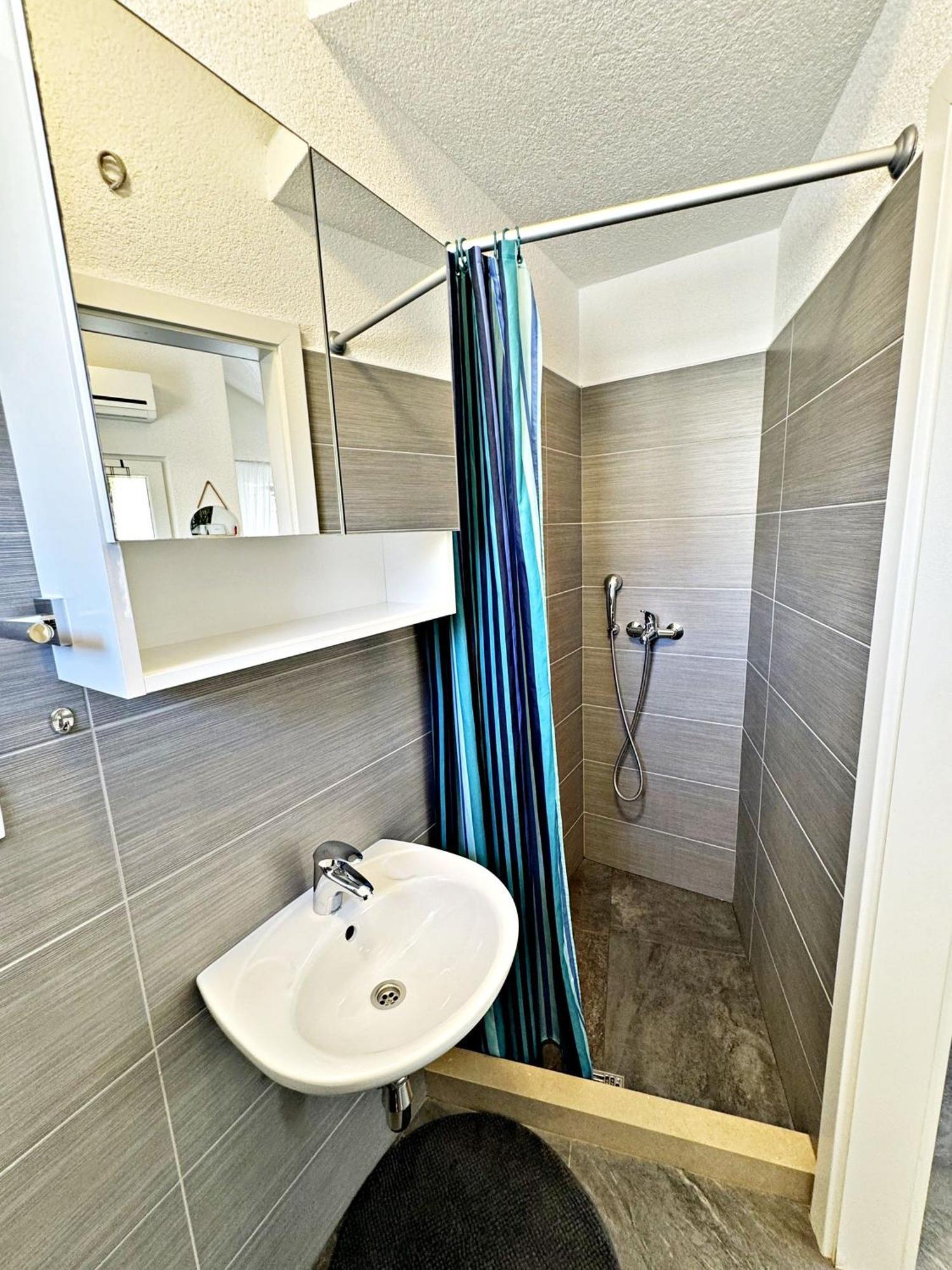 Studio Apartment Matoni Postira Ngoại thất bức ảnh
